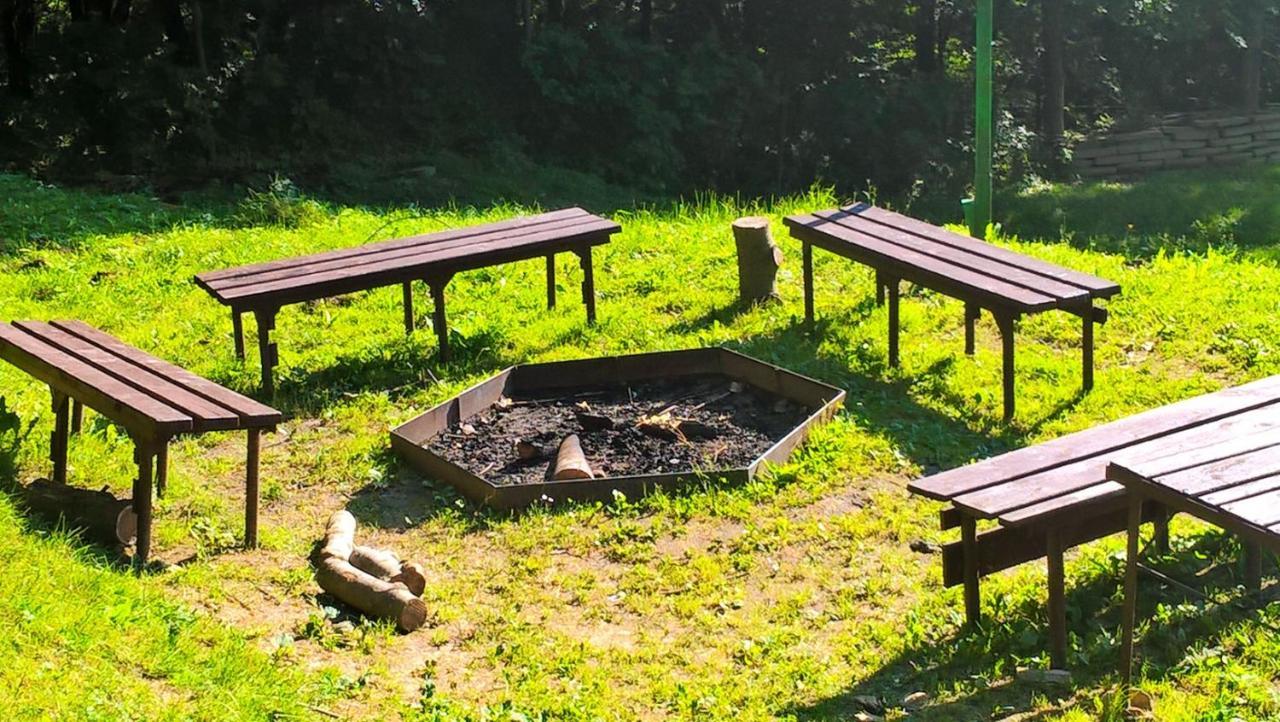 Osrodek Wypoczynkowy " Bieszczady" Ξενοδοχείο Myczkowce Εξωτερικό φωτογραφία